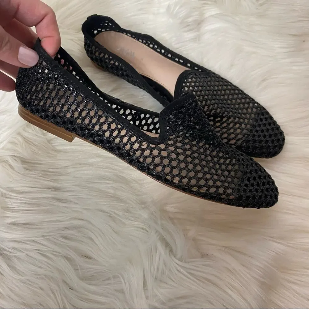 Zara black die-cut flat shoes Size‎ 36